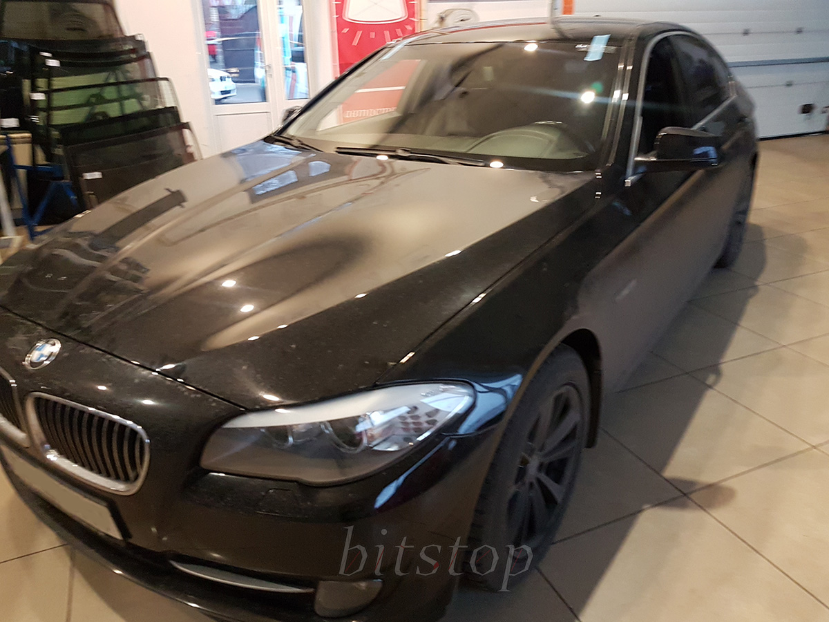 Замена ветрового лобового стекла BMW 5 F10